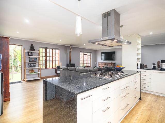 Townhouse for sale in Cape Town, Western Cape