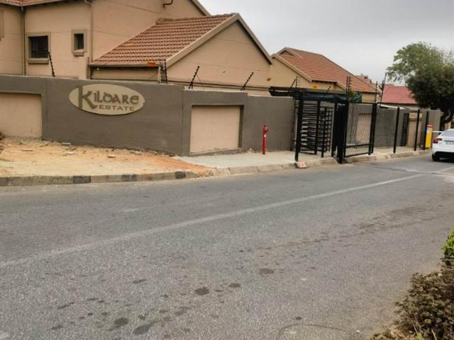 Townhouse for sale in East Rand