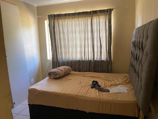 Townhouse for rent in Waterkloof, Gauteng
