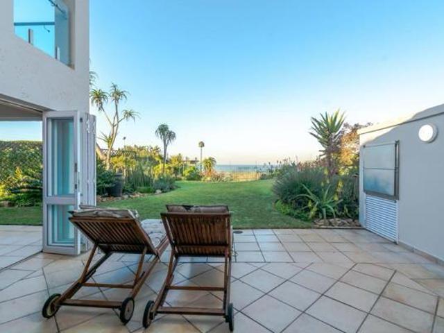 Townhouse for rent in Seaview, Kwazulu-natal