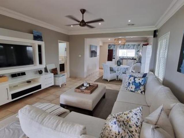 Townhouse for rent in Seaview, Kwazulu-natal