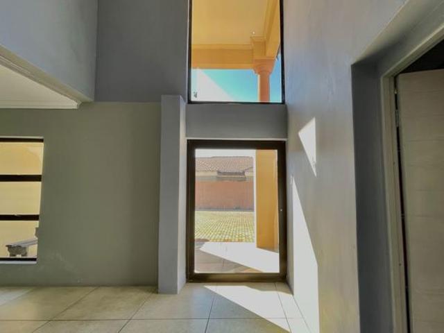 Townhouse for sale in Sedibeng, Gauteng