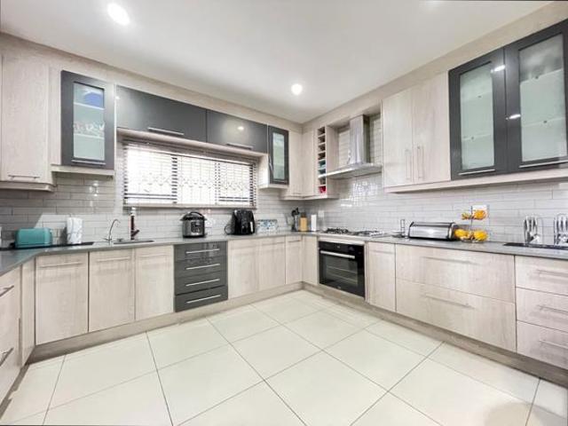 Townhouse for sale in Sedibeng, Gauteng