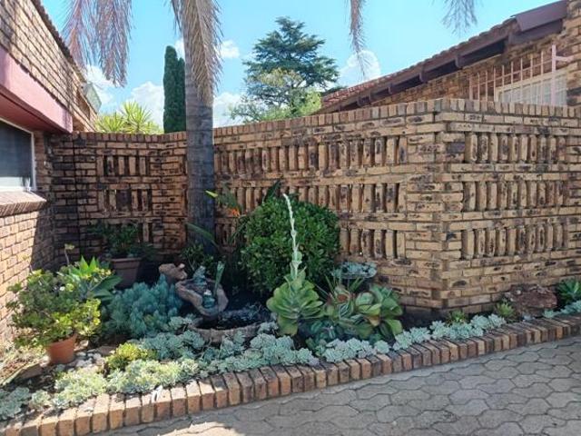 Townhouse for sale in Sedibeng, Gauteng