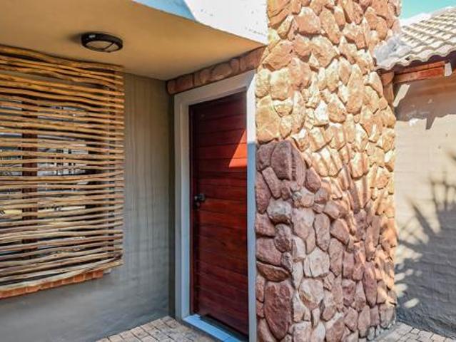 Townhouse for sale in Tlhabane, North West