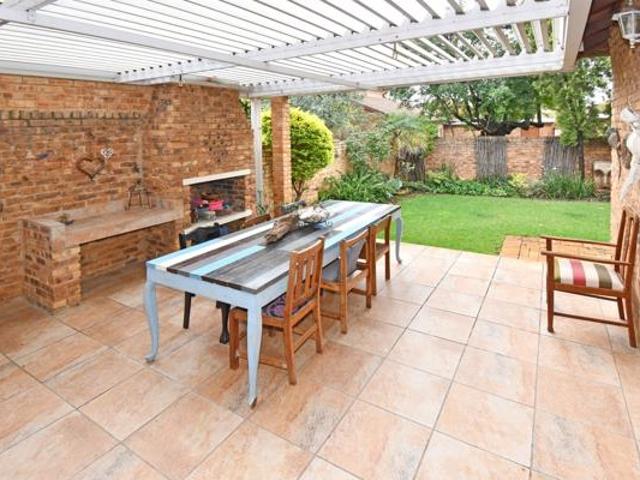 Townhouse for sale in West Rand Garden estates, Westonaria Local Municipality