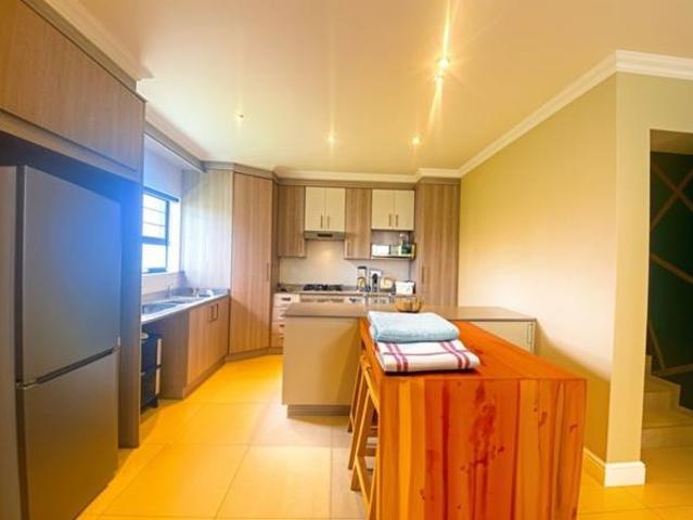 Townhouse for sale in Port Elizabeth, Eastern Cape