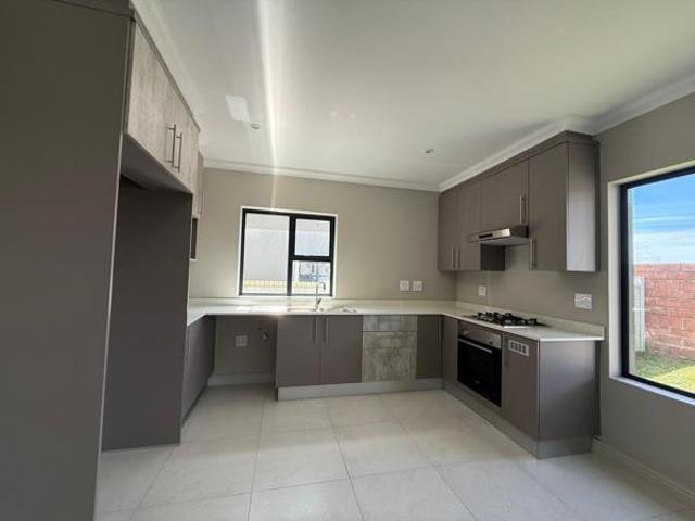 Townhouse for sale in Nelson Mandela Bay Ward 18, Nelson Mandela Bay Metropolitan Municipality