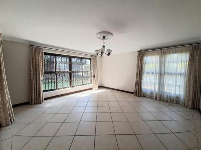 Townhouse for rent in Seaview, Kwazulu-natal