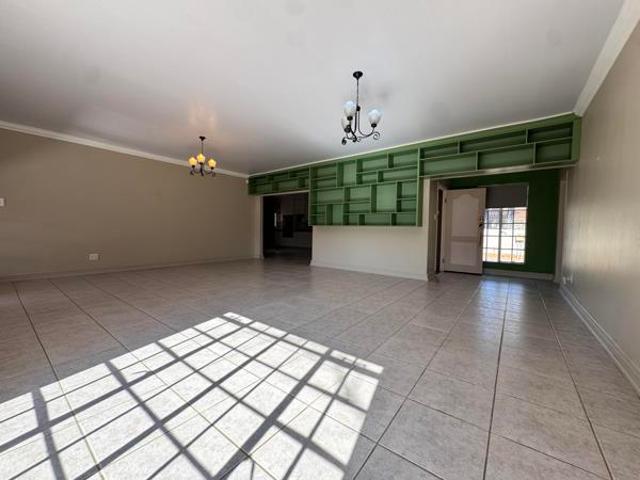 Townhouse for sale in Dr Kenneth Kaunda, North West