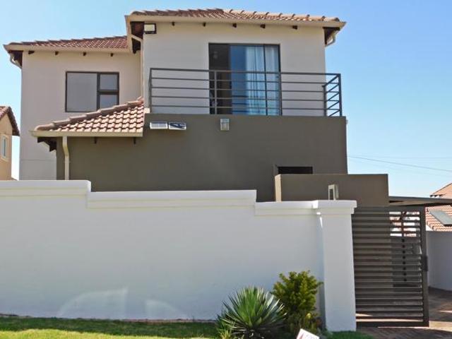 Townhouse for sale in Westonaria, Gauteng