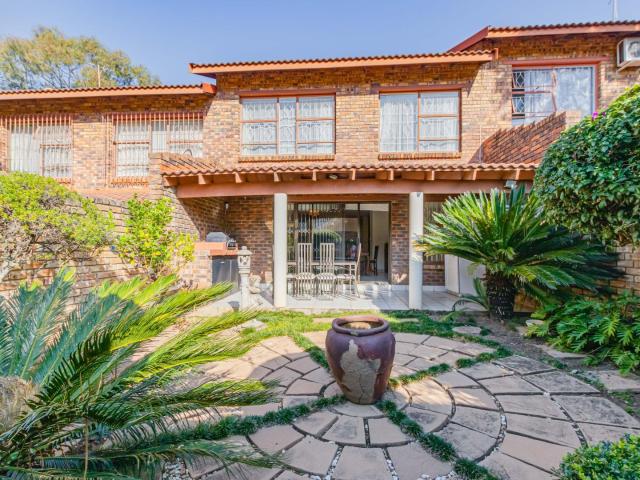 Townhouse for sale in Alexandra, Gauteng