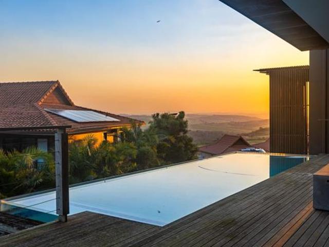 Townhouse for sale in Princess Grant, Kwazulu-natal