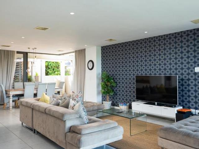 Townhouse for sale in Princess Grant, Kwazulu-natal