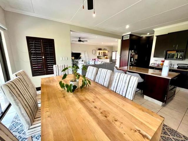 Townhouse for sale in Princess Grant, Kwazulu-natal