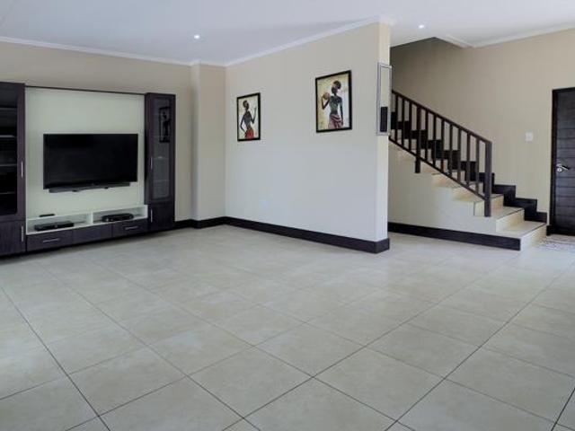 Townhouse for sale in Princess Grant, Kwazulu-natal