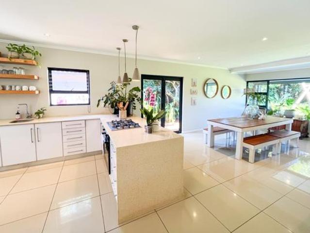 Townhouse for sale in Princess Grant, Kwazulu-natal