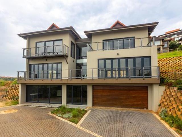 Townhouse for sale in Princess Grant, Kwazulu-natal