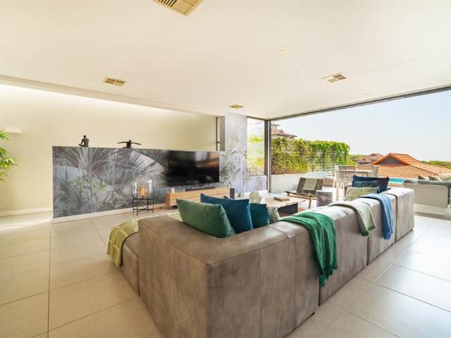 Townhouse for sale in Princess Grant, Kwazulu-natal
