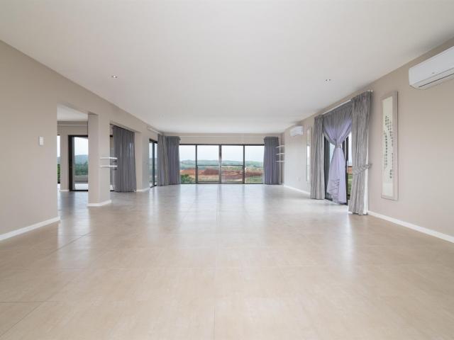 Townhouse for sale in Princess Grant, Kwazulu-natal