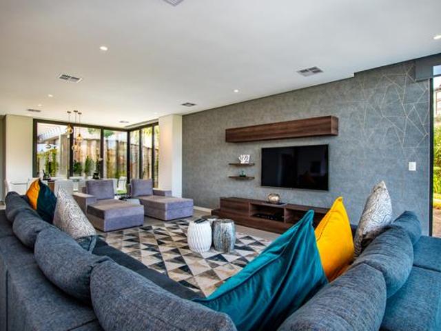 Townhouse for rent in Princess Grant, Kwazulu-natal