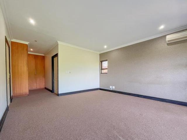 Townhouse for sale in Ballito, KwaDukuza Local Municipality