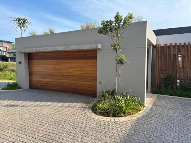Townhouse for sale in Princess Grant, Kwazulu-natal