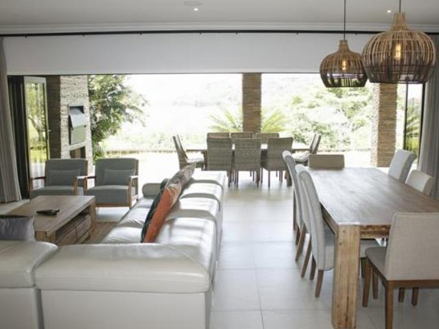 Townhouse for sale in Princess Grant, Kwazulu-natal