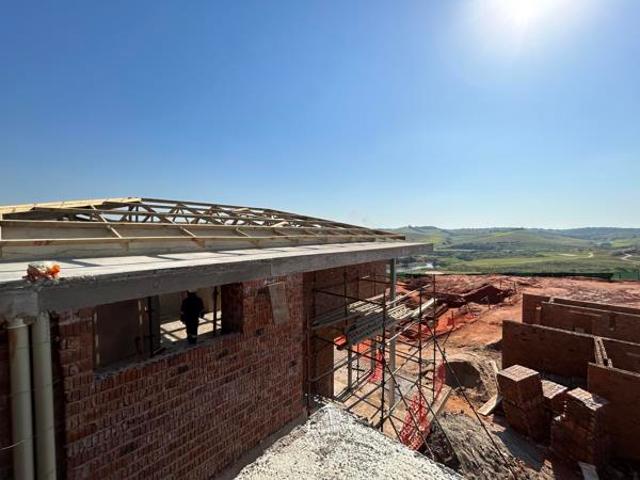 Townhouse for sale in Princess Grant, Kwazulu-natal