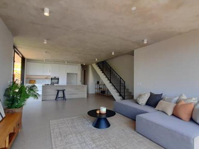 Townhouse for sale in Princess Grant, Kwazulu-natal