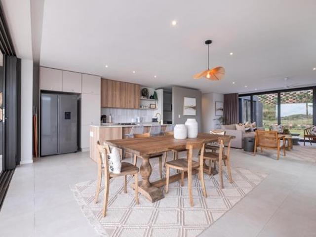 Townhouse for sale in Princess Grant, Kwazulu-natal