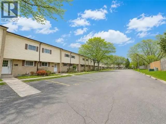 Townhouse for rent in Kitchener, Ontario