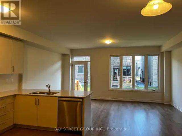 Townhouse for rent in Milton, Ontario