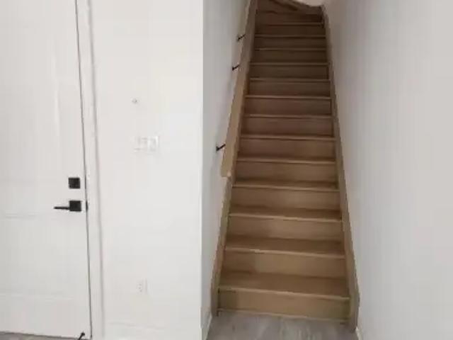 Townhouse for rent in Oakville, Ontario