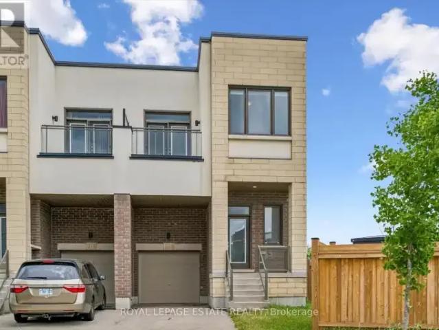 Townhouse for rent in Oakville, Ontario