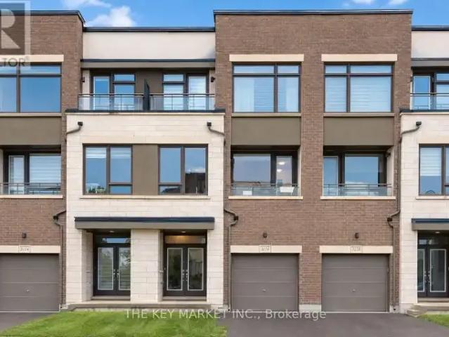 Townhouse for rent in Oakville, Golden Horseshoe