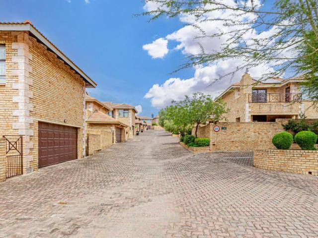 House for rent in North & Sandton, Randburg