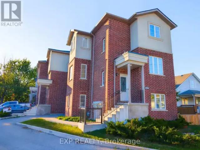 Townhouse for rent in Niagara, Ontario