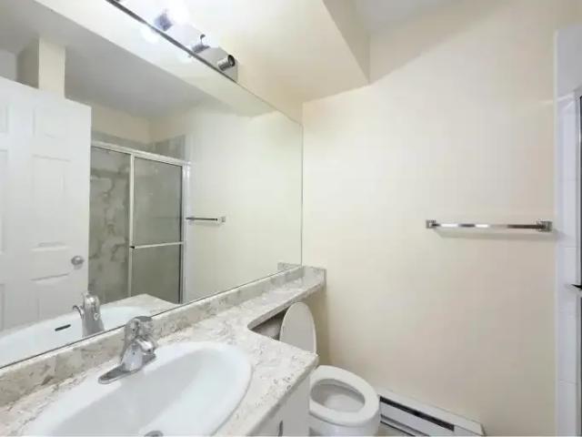 Townhouse for rent in Surrey, British Columbia