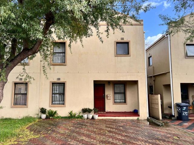 House for rent in Blue Downs, Western Cape