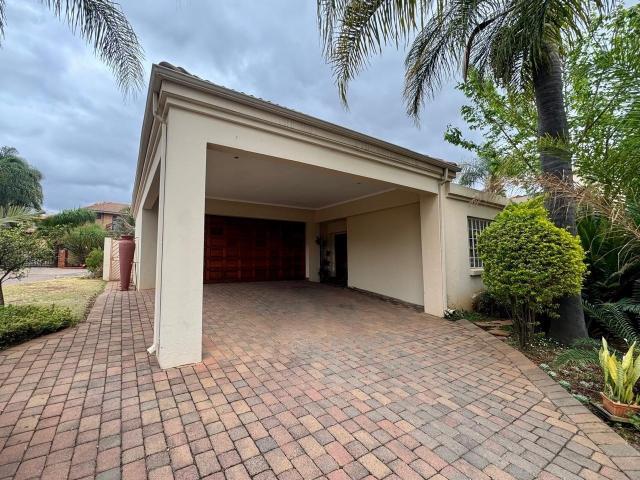 House for rent in Waterkloof, Gauteng