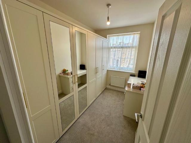Townhouse for rent in Burnley Wood, Burnley