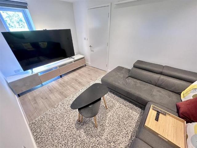 Townhouse for rent in Pendleton, Salford