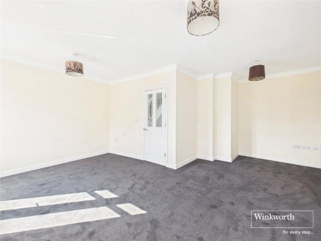 Townhouse for rent in Earley