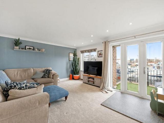 Townhouse for rent in Somers Town, City Of Portsmouth