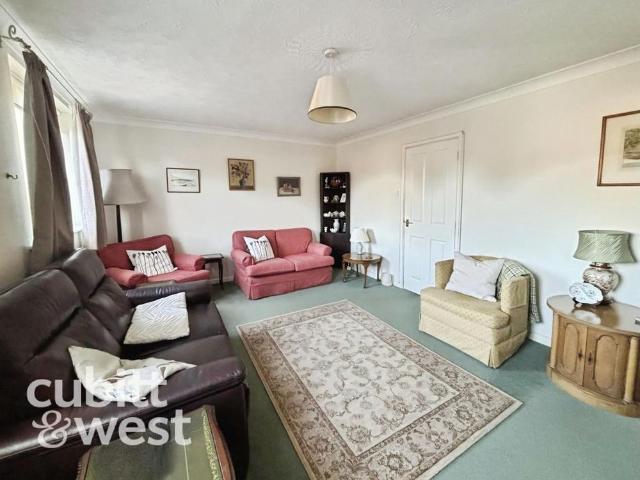 Townhouse for rent in Anchorage Park, Portsmouth