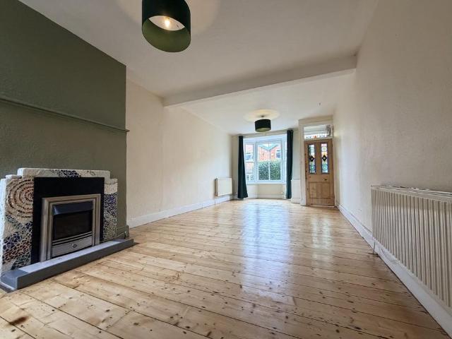 Townhouse for rent in Stirchley, West Midlands