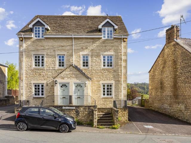 House for rent in School House, Gloucestershire