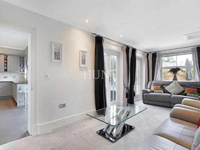 Townhouse for rent in Fairlop, Isle Of Man