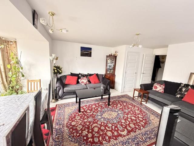 Townhouse for rent in Emersons Green, South Gloucestershire